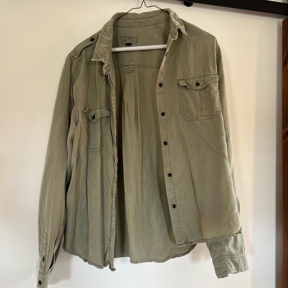 Women’s olive green button up Jacket